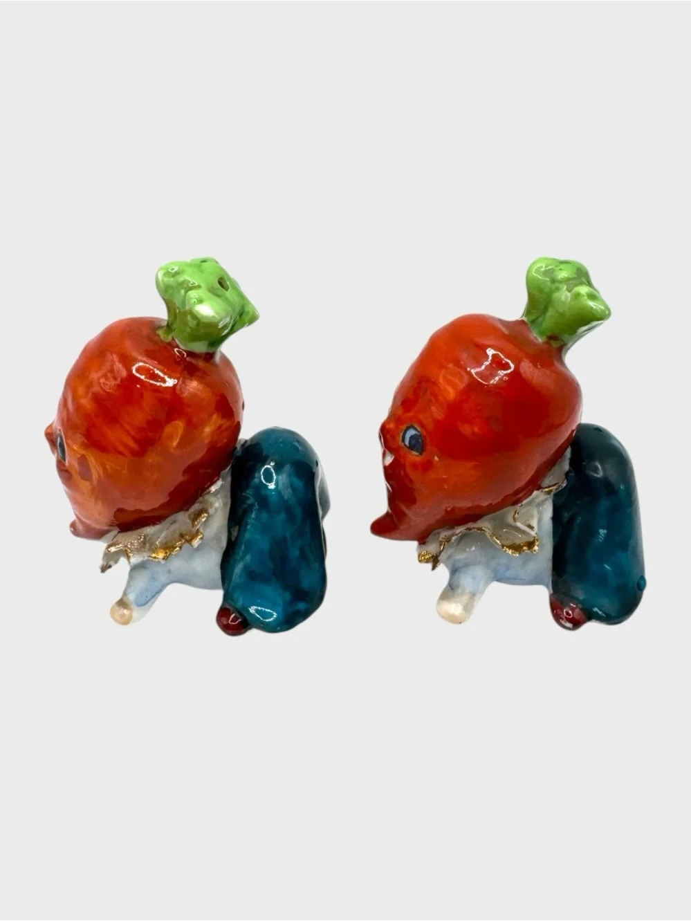 Vintage Anthropomorphic Carrot Shakers